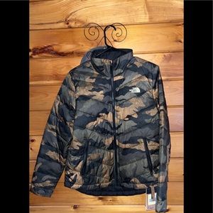 The North Face Camo jacket NWT M
